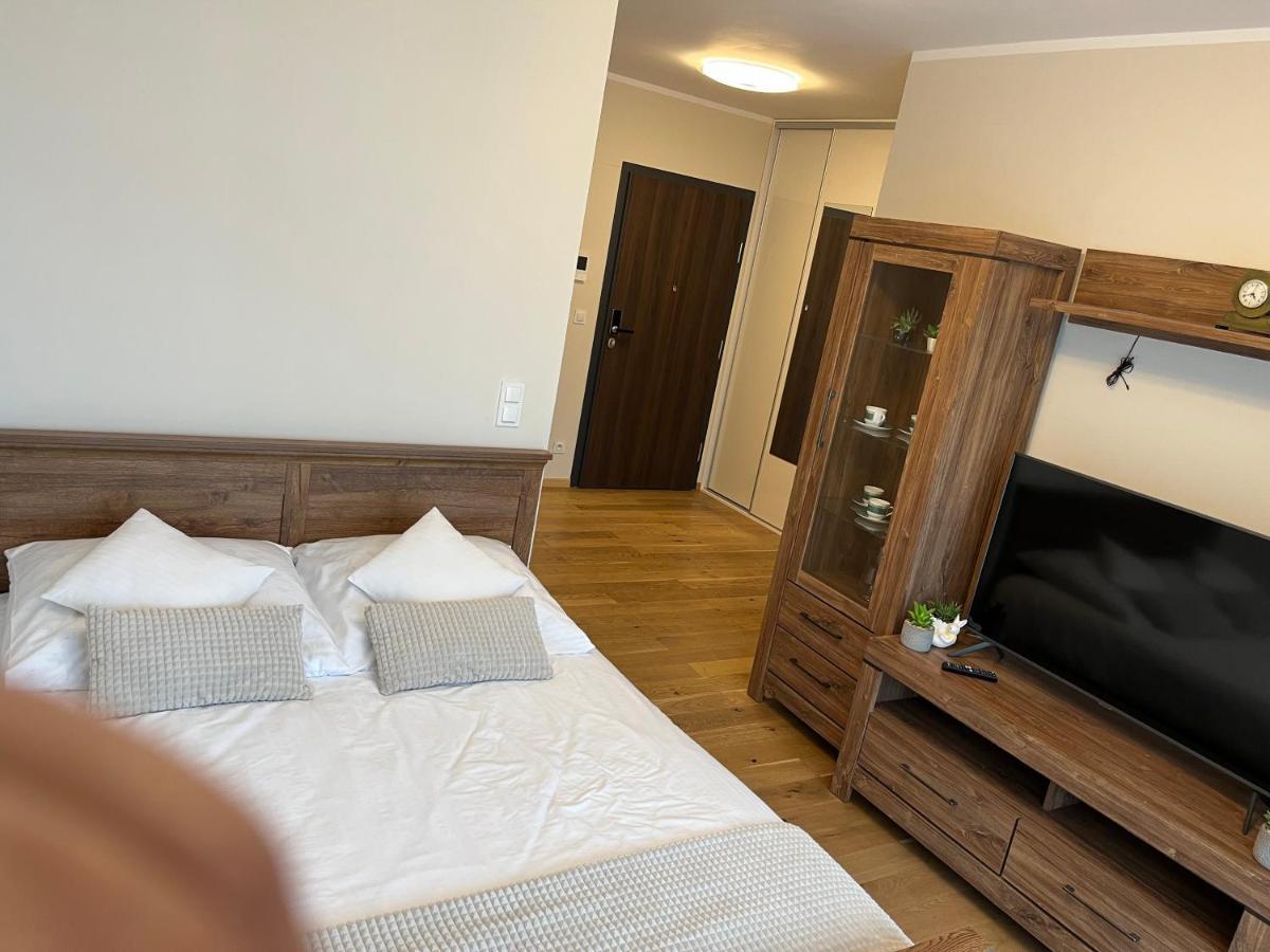 Apartament Garbary 234 Parking Free Poznan Exterior photo
